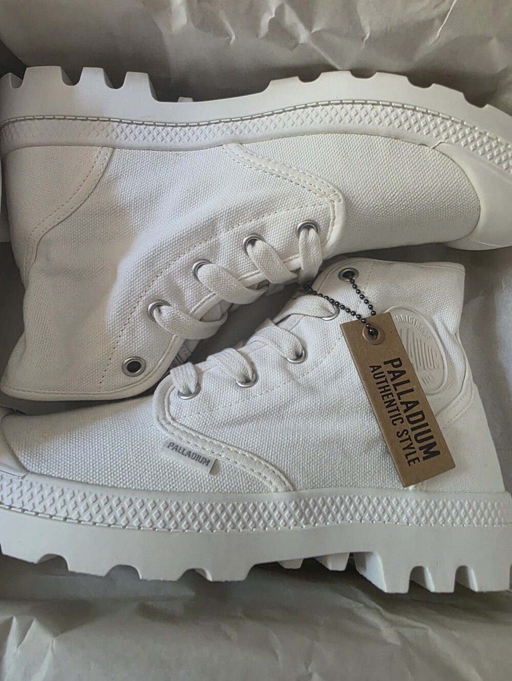 Palladium Star White Pampa Hi Women's Boots